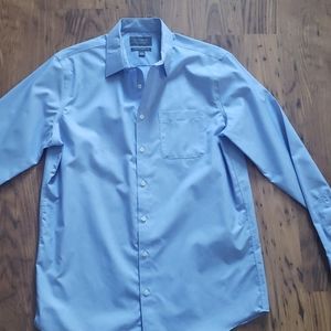 Denver Hayes Button Up